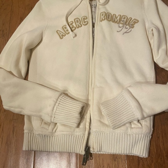 ABERCROMBIE & FITCH Faux Fur Hooded Jacket M - Picture 5 of 8